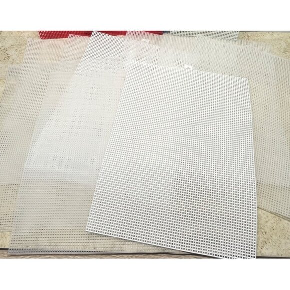 Plastic Canvas Sheets Assorted Colors Lot 10.5" x 13.5" for Embroidery & Crafts - Picture 3 of 6